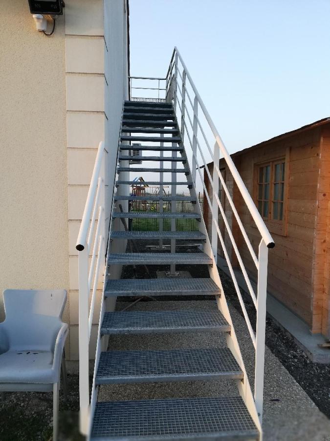 Les Fermiers Giremoutiers Exterior foto